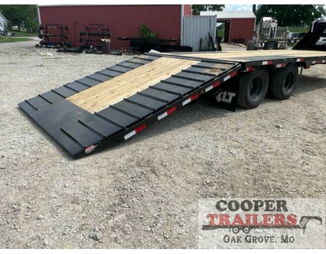 2024 Load Trail 24k Low-Pro Hyd. Dove GN 102X32 Flatbed GN at Cooper Trailers, Inc STOCK# GTH24444 Photo 5