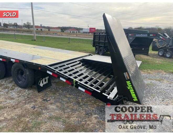 2024 Load Trail 24k Low-Pro GN 102x32 Flatbed GN at Cooper Trailers, Inc STOCK# GTD22061 Photo 6