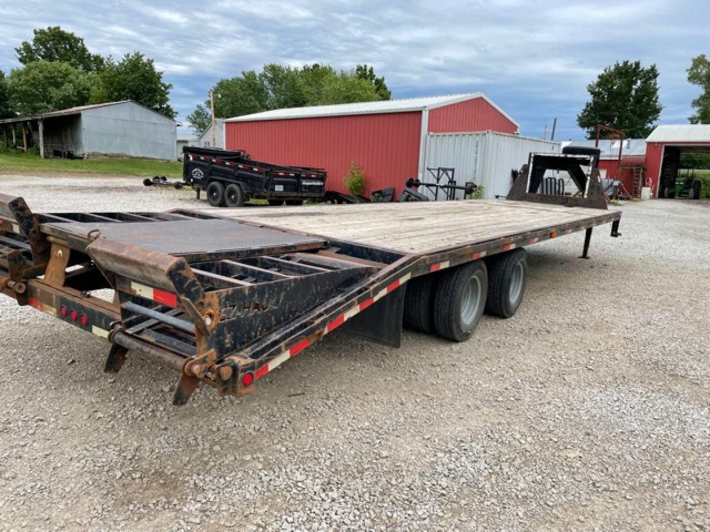2007 Woodworth GN Flatbed 102X32 #UG06011 | Cooper Trailers, Inc