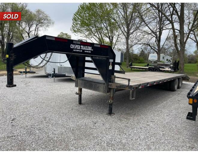 2019 Elite GN Flatbed 102X32 Flatbed GN at Cooper Trailers, Inc STOCK# UG30036 Exterior Photo