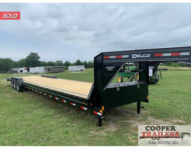 2020 Delco Equipment GN 102X40 w/ Dove Equipment GN at Cooper Trailers, Inc STOCK# GH11430 Exterior Photo