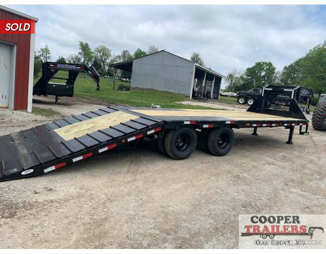 2020 Load Trail 24k Low-Pro GN 102x32 w/ Hyd. Dove & Jacks Flatbed GN at Cooper Trailers, Inc STOCK# GTH07316 Photo 4