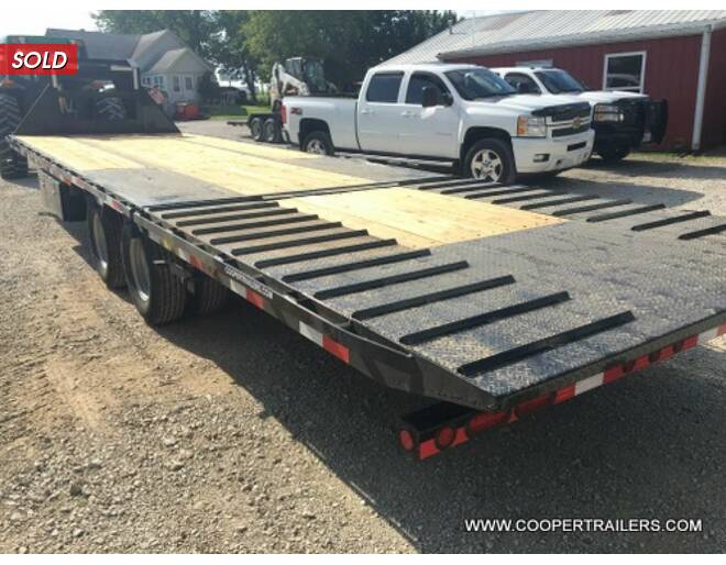 2021 Load Trail 22k Low-Pro Hydraulic Dove GN 102x32 Flatbed GN at Cooper Trailers, Inc STOCK# GTH38730 Photo 5