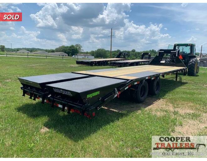 2020 Load Trail 24k Low-Pro Gooseneck 102x30 w/ MAX RAMPS Flatbed GN at Cooper Trailers, Inc STOCK# GTC05741 Photo 3