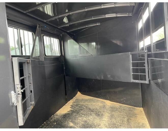 2020 Titan GN/3HS Avalanche II Horse GN at Cooper Trailers, Inc STOCK# UK83227 Photo 6