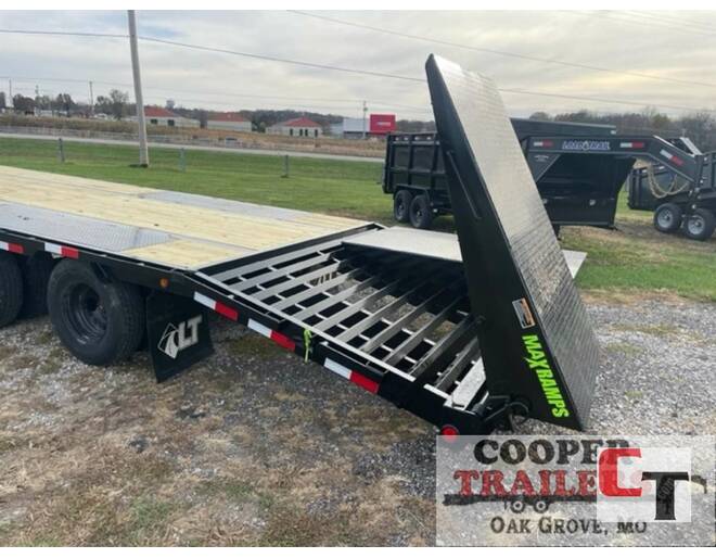 2024 Load Trail 25k Low-Pro GN 102x32 Flatbed GN at Cooper Trailers, Inc STOCK# GTD21023 Photo 6