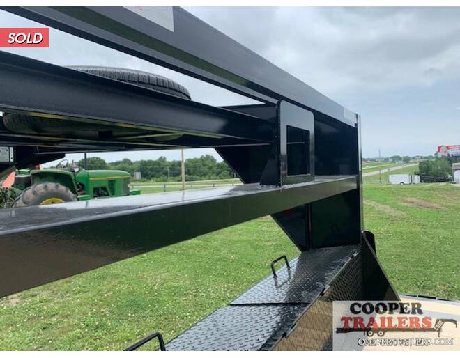 2021 Delco Equipment GN 102X32 w/ Dove Equipment GN at Cooper Trailers, Inc STOCK# GF13246 Photo 5