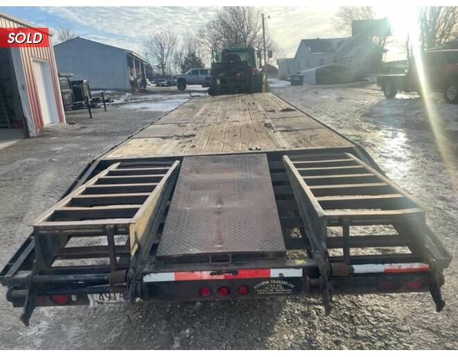2011 Elite 25K GN Flatbed 102X32 Flatbed GN at Cooper Trailers, Inc STOCK# ZGV30417 Photo 4