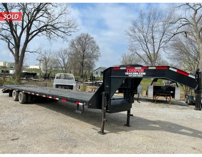2019 Big Tex 24k Low-Pro GN Flatbed 102X32 Flatbed GN at Cooper Trailers, Inc STOCK# UG61564 Exterior Photo