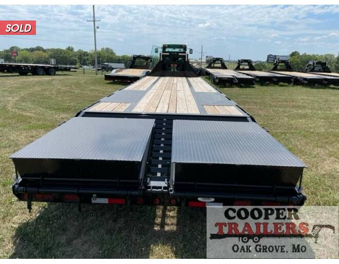 2022 Delco 25k Low-Pro GN 102x32 Flatbed GN at Cooper Trailers, Inc STOCK# GTD24157 Photo 3