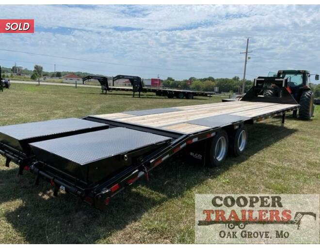 2022 Delco 25k Low-Pro GN 102x32 Flatbed GN at Cooper Trailers, Inc STOCK# GTD24157 Photo 4