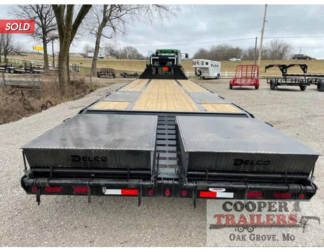 2022 Delco 24k Low-Pro Gooseneck 102x30 Flatbed GN at Cooper Trailers, Inc STOCK# GTC25319 Photo 4