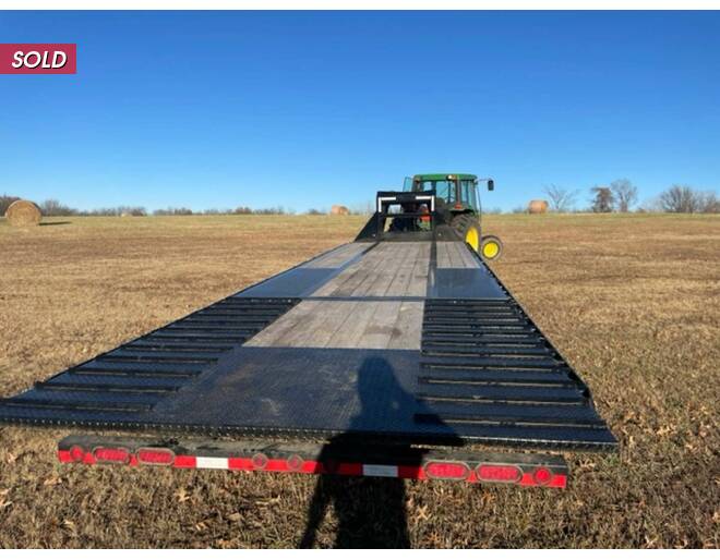 2020 Load Trail 25k Low-Pro Hyd. Dove GN 102X32 Flatbed GN at Cooper Trailers, Inc STOCK# UG95036 Photo 3