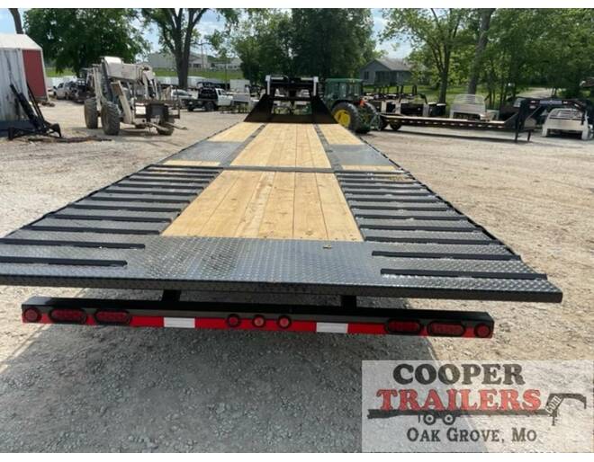 2024 Load Trail 24k Low-Pro Hyd. Dove GN 102X32 Flatbed GN at Cooper Trailers, Inc STOCK# GTH24444 Photo 3