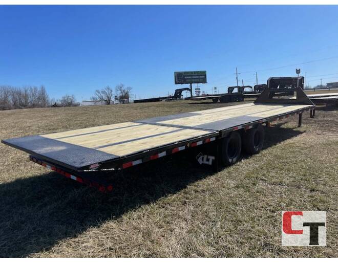 2024 Load Trail 24k Low-Pro Hyd. Dove GN 102X32 Flatbed GN at Cooper Trailers, Inc STOCK# GTH18567 Photo 5